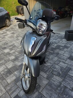 Piaggio Beverly 350 - 5