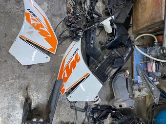 KTM 125 RC - 5