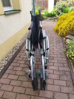 Invalidní vozík rozšířený s vysokou nosností - 5
