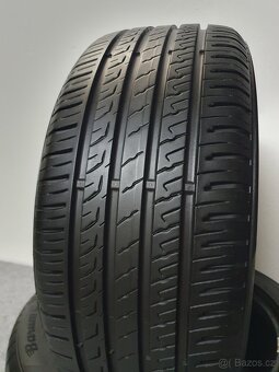 2x ZÁNOVNÍ 215/50 R17 Letní pneu Barum Bravuris 5hm - 5