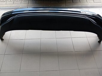 Prodám zadní náraznik Audi q8 - 5