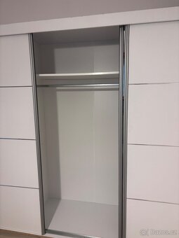 Šatní skříň 250 cm - 5