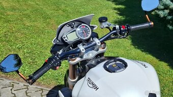 Triumph Speed Triple 1050 - 5