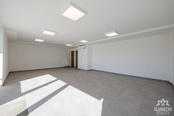Pronájem obchodního prostoru, 55 m², Staré Město - Velkomora - 5