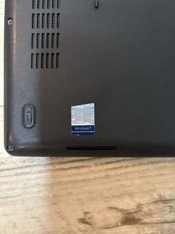 Dell Latitude 5490 – i5 / 8GB / 256GB SSD / Windows 11 Pro - 5