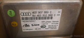 Audi A8 4e D3 řídící jednotka vzduchového podvozku - 5