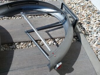 Jawa robot blatníky - 5