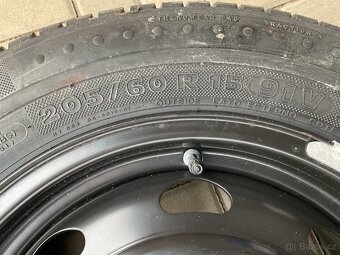 Pneu MICHELIN 205/60 R15 - 5