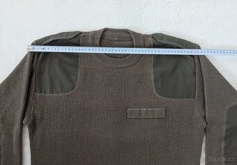 Olivově zelený army svetr - 5