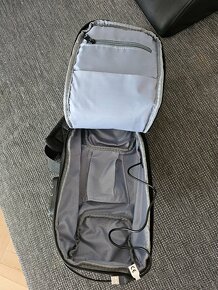 Weixier outdoor batoh přes rameno s USB Eliseo Černý 5L - 5