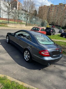 Mecedes-Benz CLK 240 V6i - 5