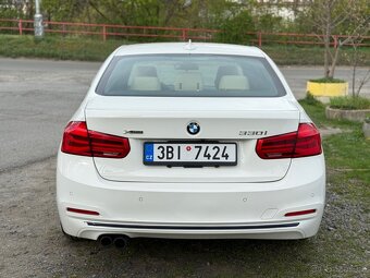 BMW F30 330i xDrive - 5