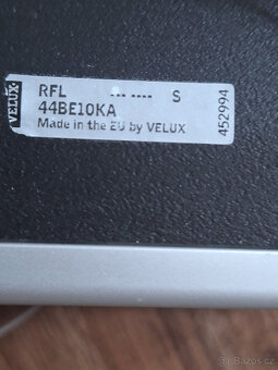 Zastiňovací roleta Velux do střešního okna M08, GGL - 5