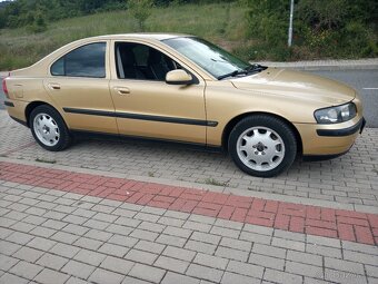 PRODÁM VOLVO S60 SEDAN 2.4i 103kW MANUÁL - 5