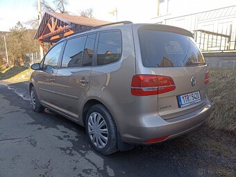 Volkswagen Touran 1,6 TDI (2012) - 5
