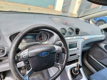 Ford S-Max 2,2 129kw na díly - 5