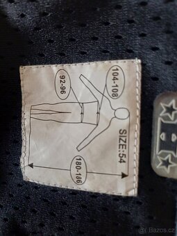 Policejni zateplene oblečeni na moto nebo skutr - 5