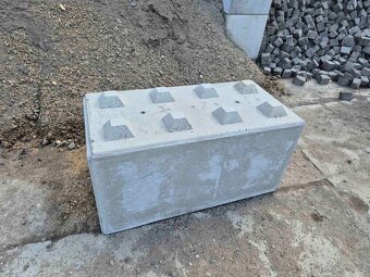 Betonové kostky, betonové bloky - 5