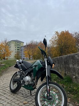 YAMAHA XT 125 X - 5