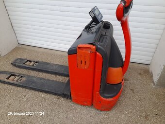 Linde T16 s váhou. - 5