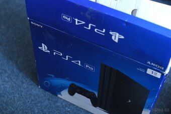 Playstation 4 PRO konzole v původní krabici +ovladač červený - 5