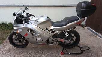 Honda CBR 600F PC 25 - 5
