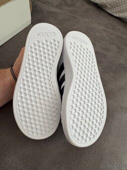 Adidas dětské tenisky vel.30 Grand Court 2.0 EL - 5