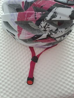 Dětská helma na kolo UVEX - 5