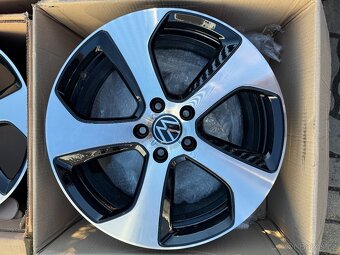 ORIGINÁL Alu Volkswagen AUSTIN R18, 5x112 - ZÁNOVNÍ - 5