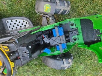 Traktor John Deere - Peg Perego - REZERVACE - 5