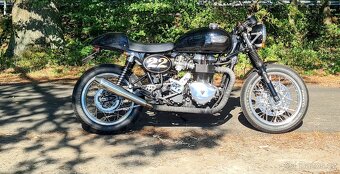 Triumph Thruxton 900 EFI - 5