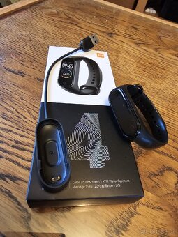 Prodám chytrý náramek Mi Smart Band 4 - 5