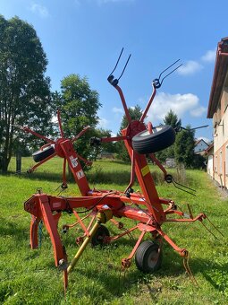 Obraceč sena a píce FELLA TH 520 - 5