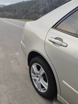 Lexus IS200 - 5