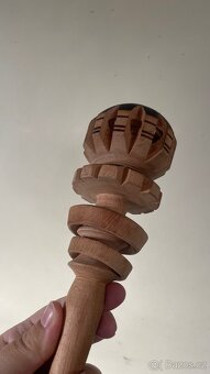 Ručně vyráběný dřevěný šlehač na kakao (Molinillo) - 5