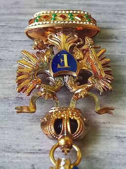 Rakouská ŽELEZNÁ KORUNA III. třídy ve zlaté medaili Rakouská - 5