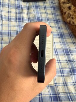 Apple Iphone 15 Pro 256GB - 5