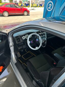 Honda Civic 1.4 - 5