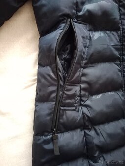 Dámská zimní bunda se vzorem a kapucí - 5