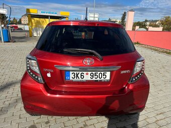 Prodám Toyota Yaris 1.3i Automat - 5