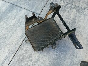 BMW R100R kastlik baterie+zásuvka+gumové popruhy - 5