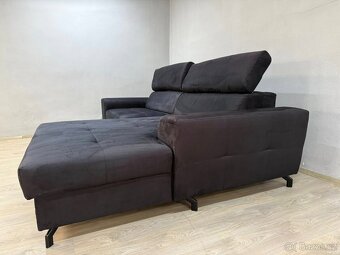 Tmavá sedací souprava. - 5