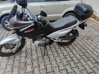 Suzuki XF 650 Freewind 35kw - 5