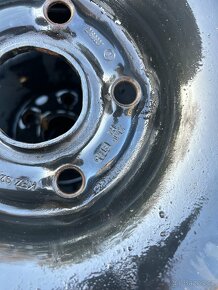 5x112 215/60 R16 zimní sada Yeti Karoq - 5