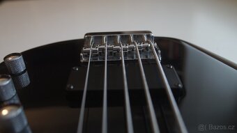 Palmer B-05 Fretless Bass Guitar - 5