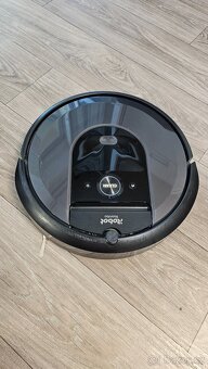 iRobot Roomba i7+ s vyprázdňovací stanicí se zárukou - 5