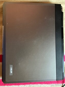 3 x notebook + 3 x tablet na ND - 5