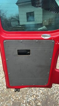 Křídlová vrata - Transporter T5 - 5