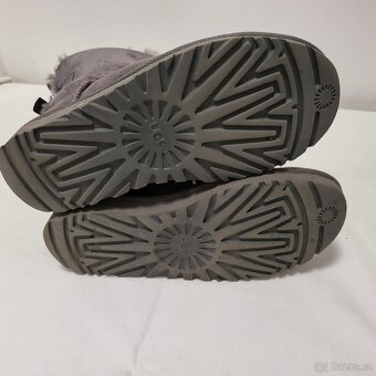 boty UGG Mini Bailey Bow, šedé, teplé, č.37 - 5
