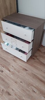 Postýlka + přebalovák s úložným prostorem - 5